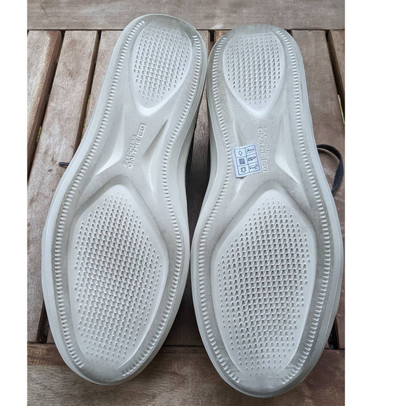 Skechers GOGA MAX Size 9.5 Gray  Mens Leather Sneakers ON-THE-GO Quick Fit 54323 - Picture 8 of 10